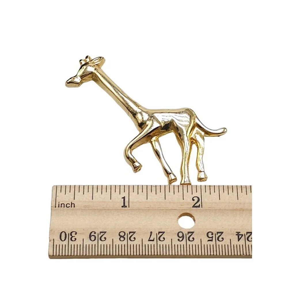 Gold Tone Running Large Giraffe Brooch Pin Vintage 2.5 inches